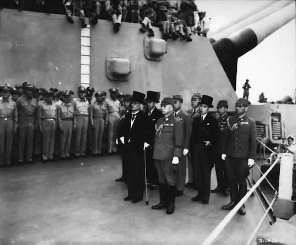 Japanese surrender signatories arrive aboard the USS Missouri