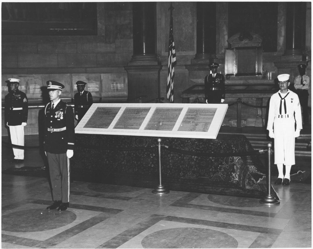 The first exhibit of the entire U.S. Constitution in the National Archives Rotunda on Constitution Day, September 17, 1970